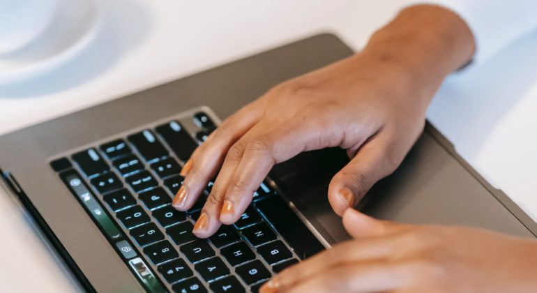 pexels-william-fortunato-6392965